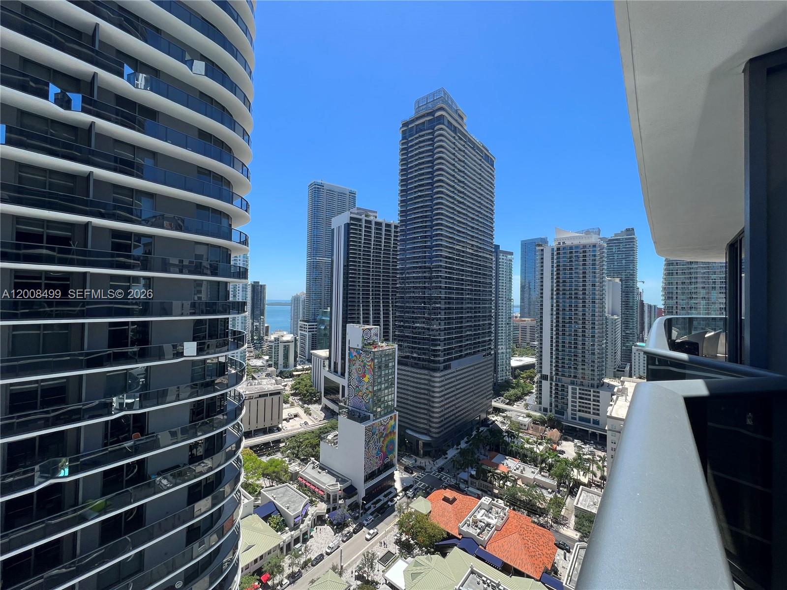 55 SW 9th St #2702, Miami FL 33130