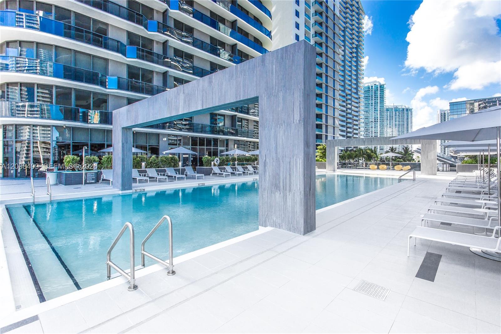 55 SW 9th St #2702, Miami FL 33130
