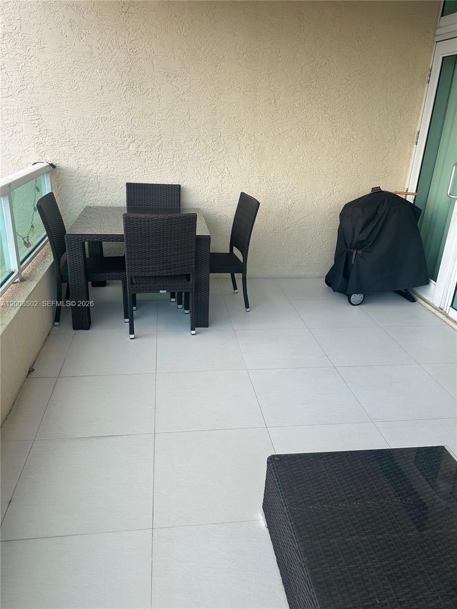 3340 NE 190th St #1407, Aventura FL 33180