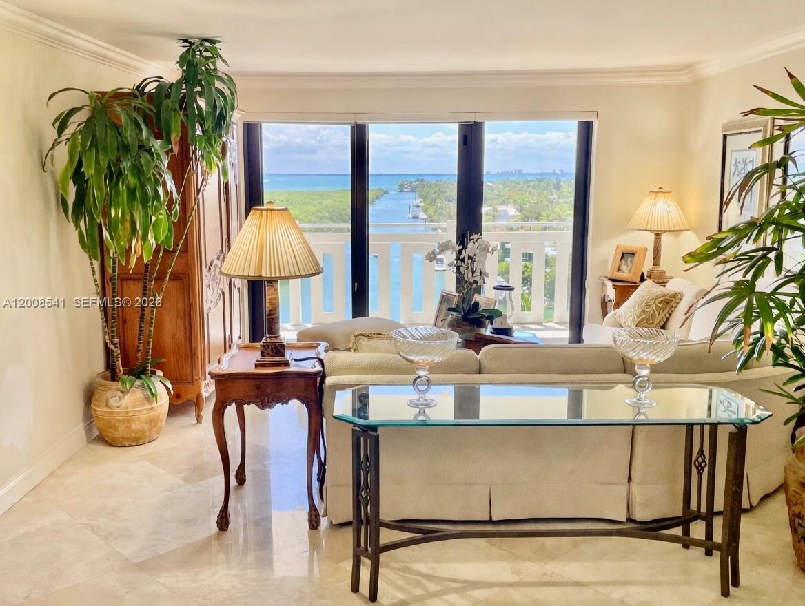 1121 Crandon Blvd #D903, Key Biscayne FL 33149