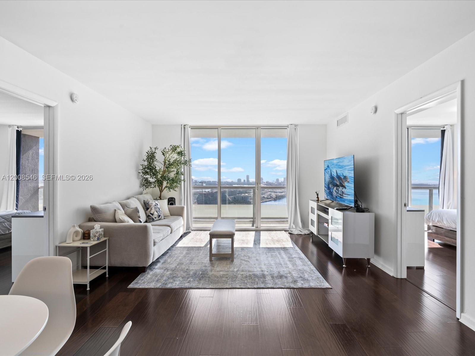 50 Biscayne Blvd #3308, Miami FL 33132