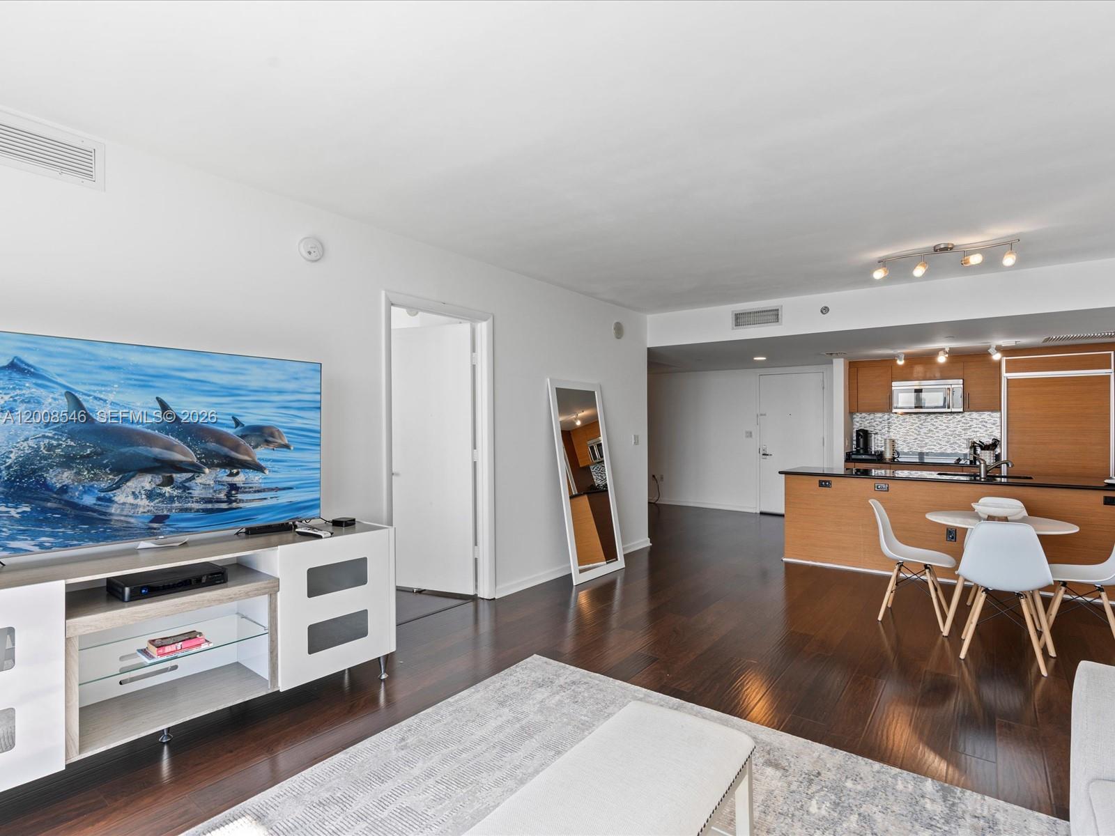 50 Biscayne Blvd #3308, Miami FL 33132