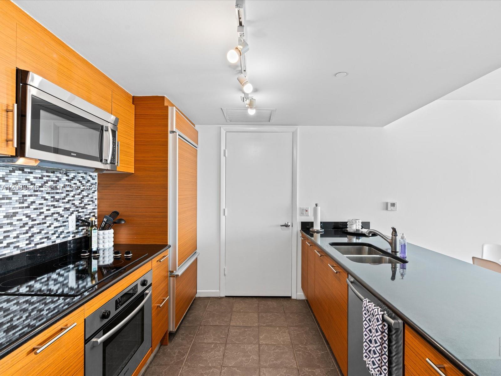 50 Biscayne Blvd #3308, Miami FL 33132