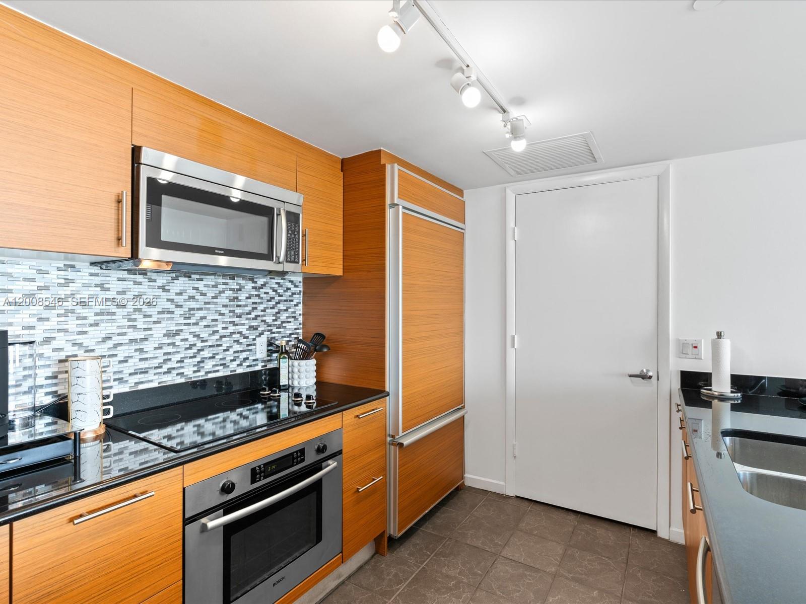 50 Biscayne Blvd #3308, Miami FL 33132