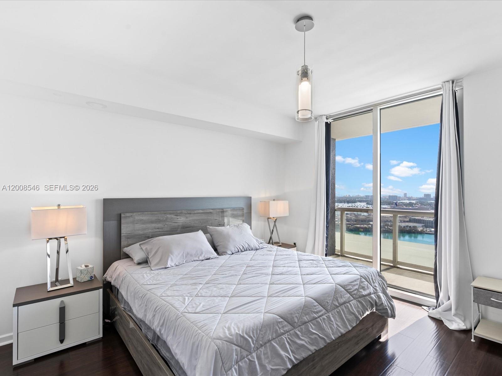 50 Biscayne Blvd #3308, Miami FL 33132