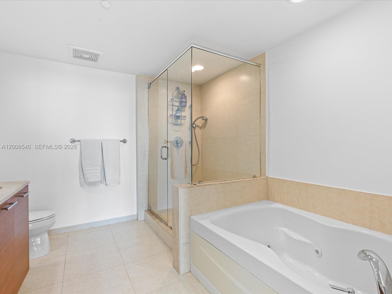 50 Biscayne Blvd #3308, Miami FL 33132