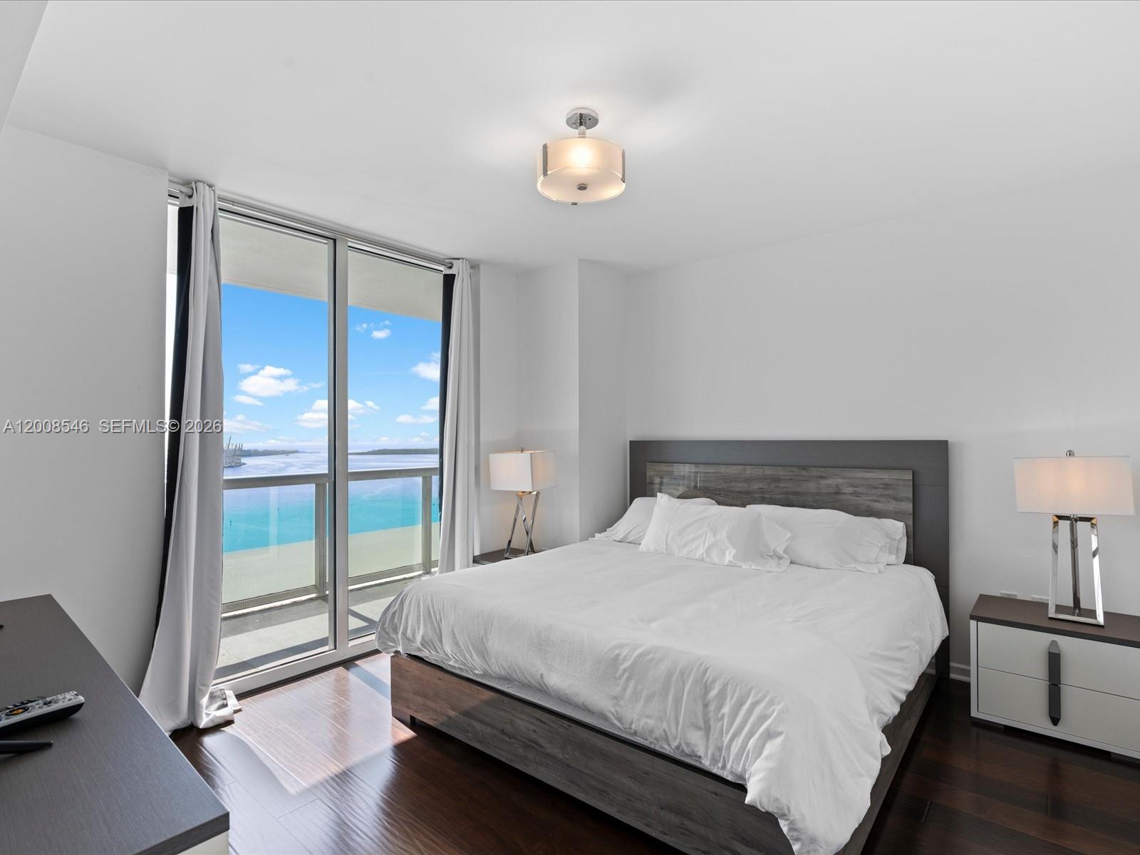 50 Biscayne Blvd #3308, Miami FL 33132