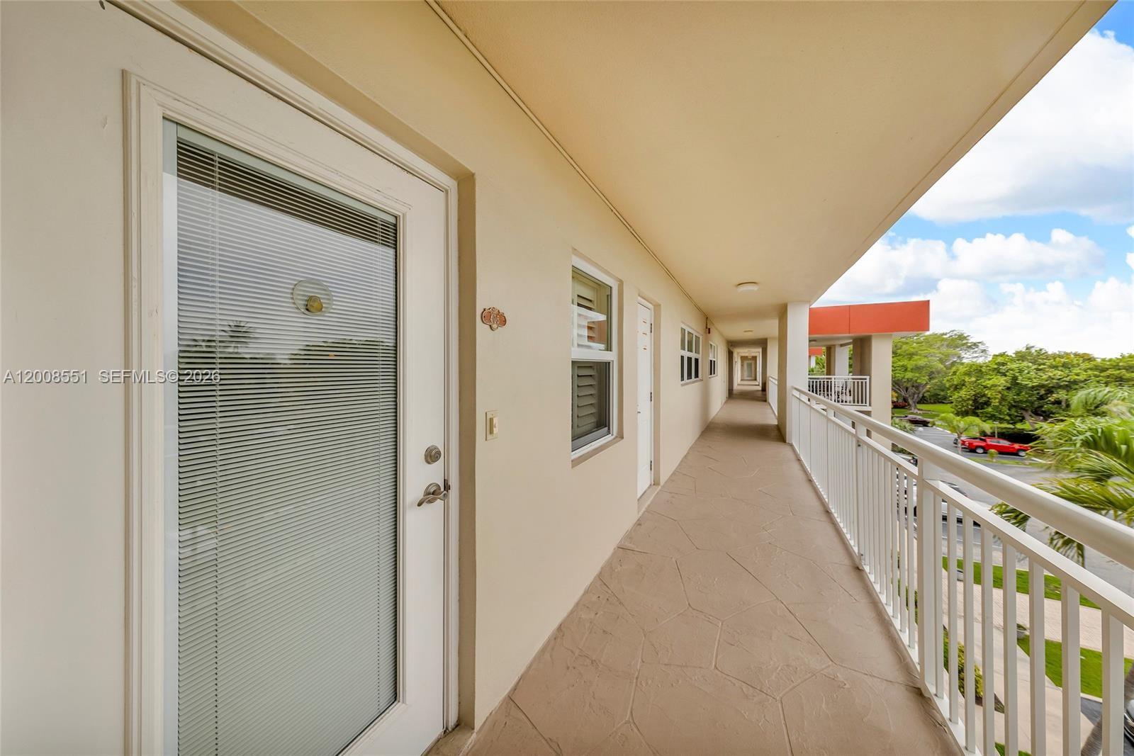 3050 NE 48th Ct #405, Lighthouse Point FL 33064
