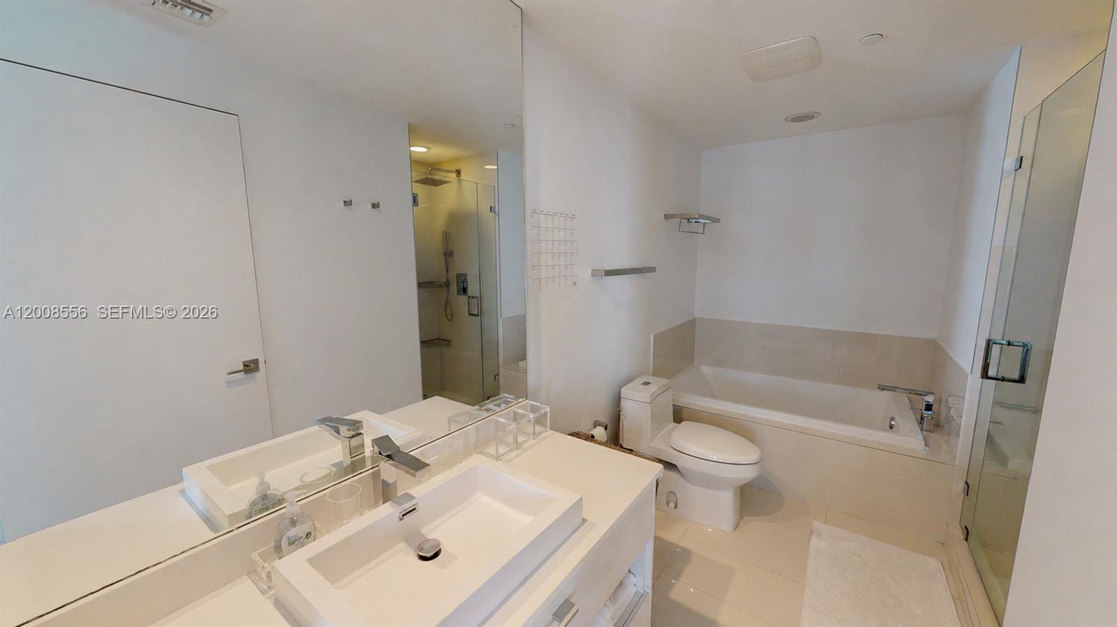 55 SW 9th St #1808, Miami FL 33130