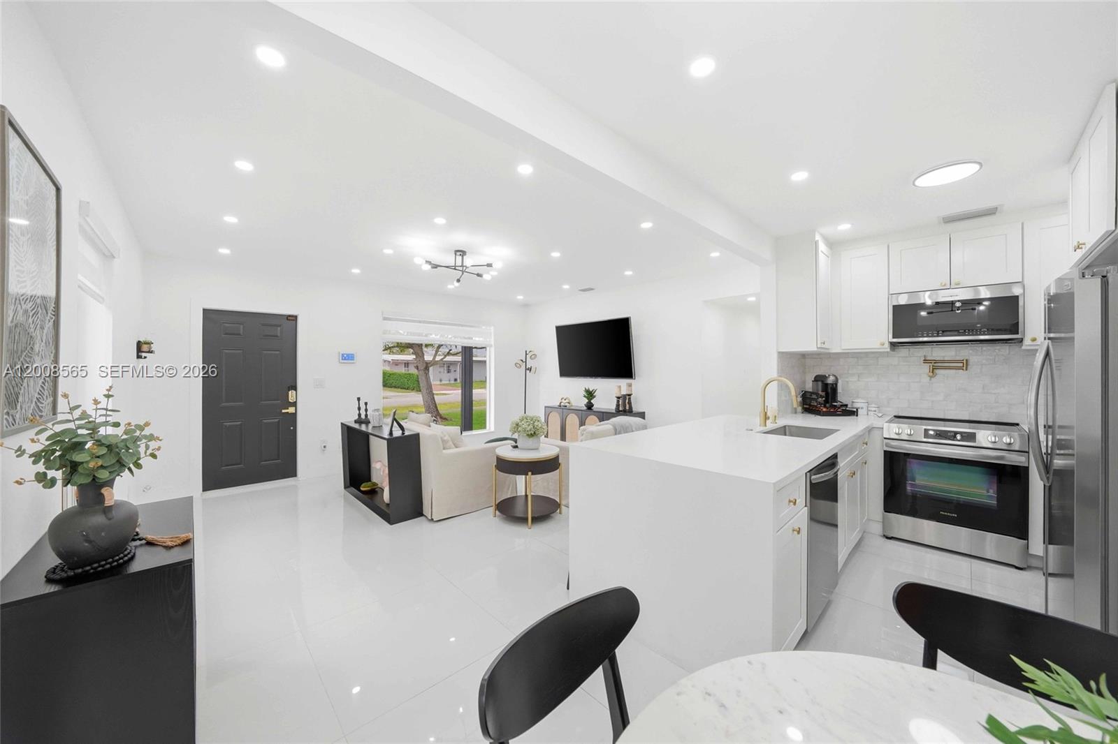 10860 SW 40th Ter, Miami FL 33165