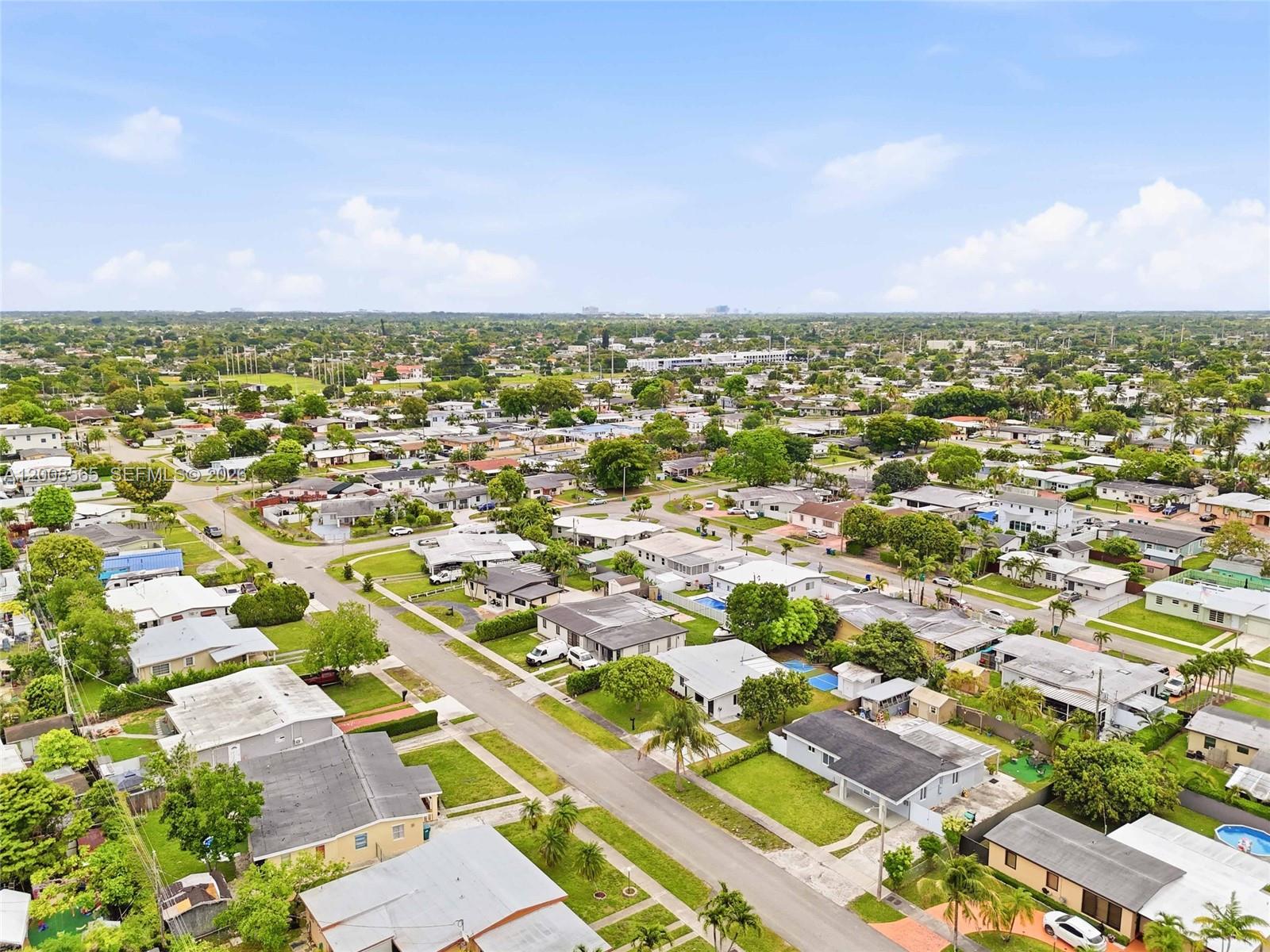 10860 SW 40th Ter, Miami FL 33165