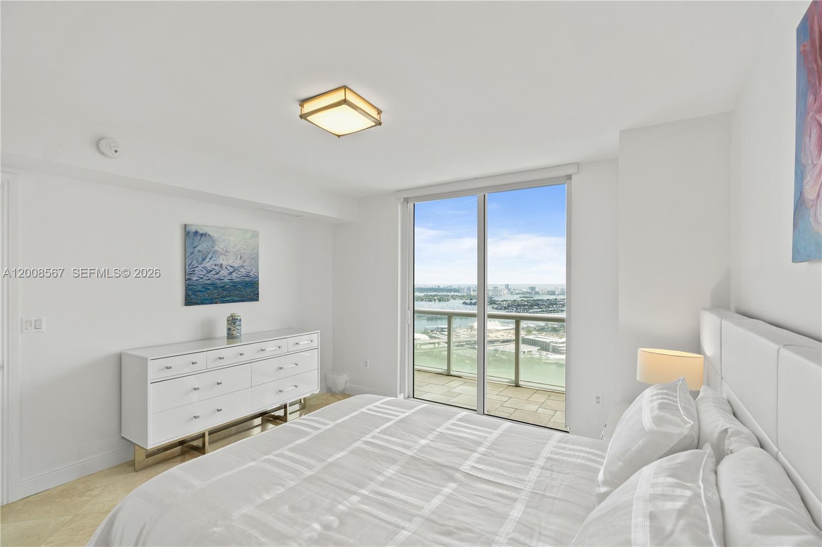 50 Biscayne Blvd #5402, Miami FL 33132