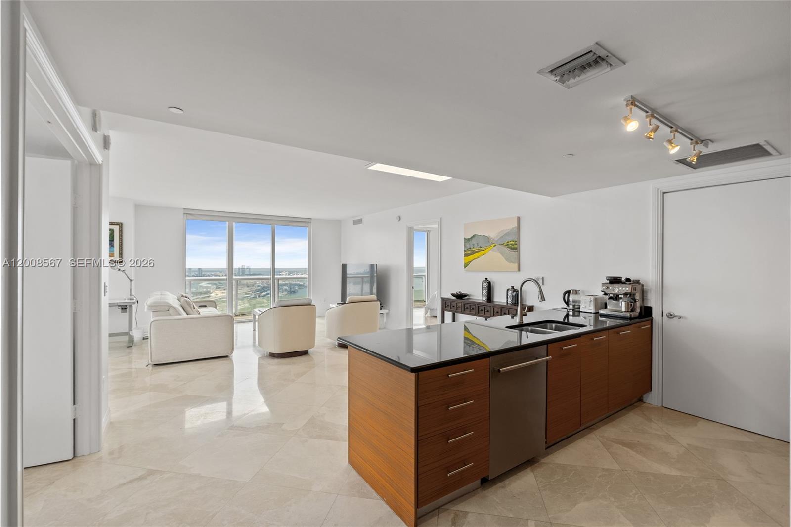 50 Biscayne Blvd #5402, Miami FL 33132