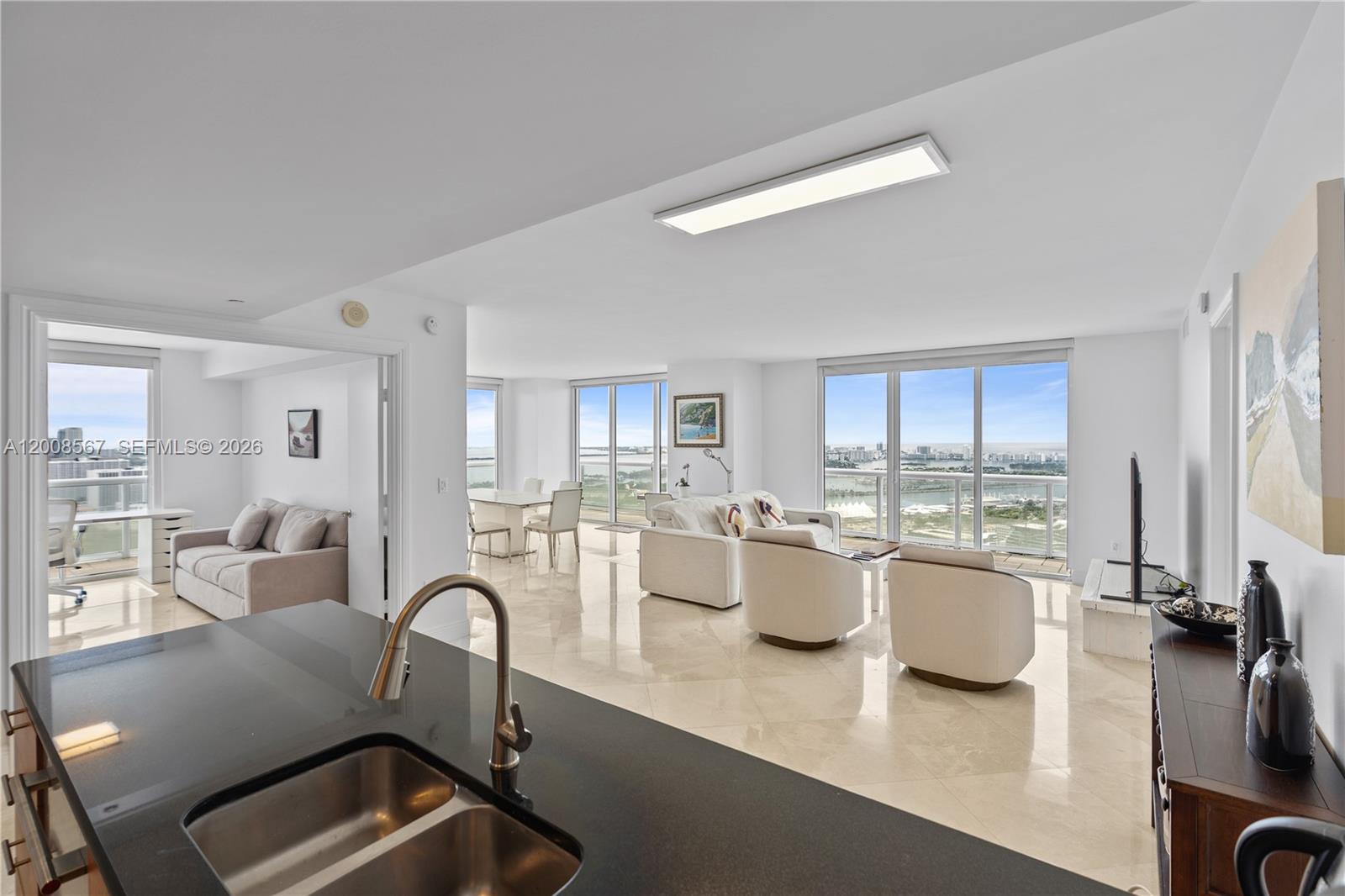 50 Biscayne Blvd #5402, Miami FL 33132