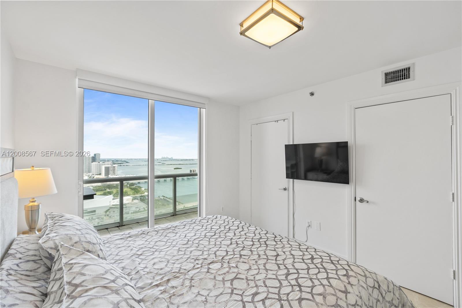 50 Biscayne Blvd #5402, Miami FL 33132