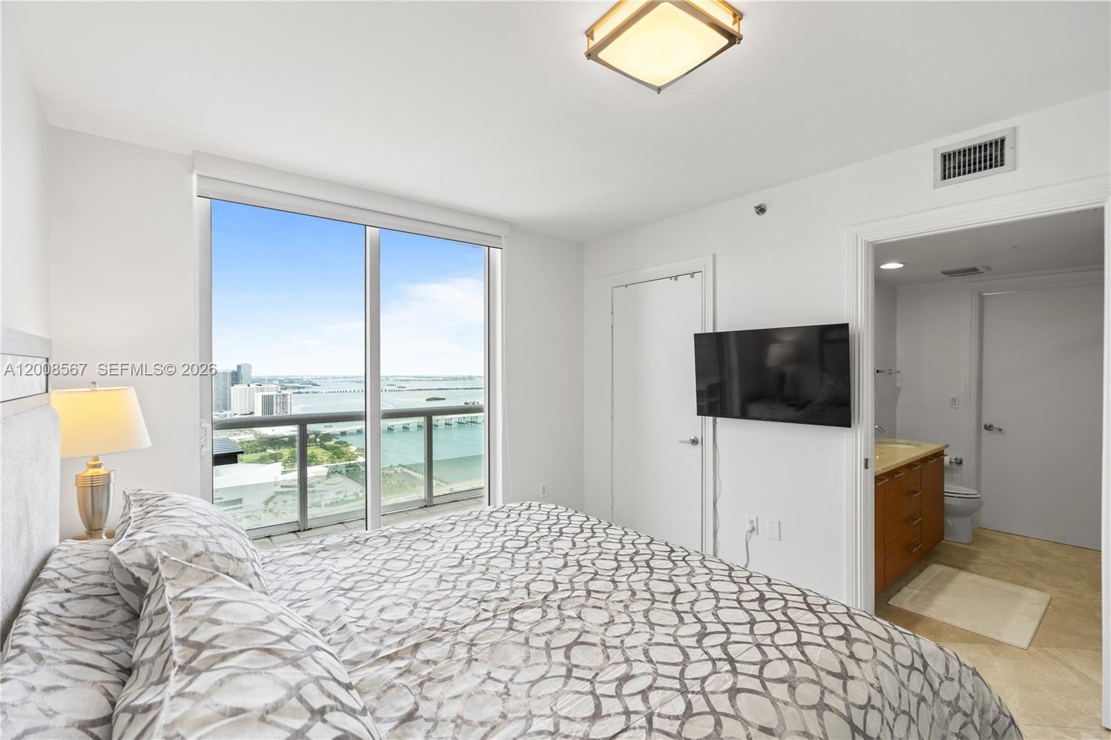 50 Biscayne Blvd #5402, Miami FL 33132