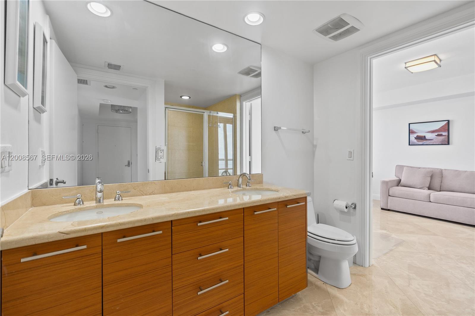 50 Biscayne Blvd #5402, Miami FL 33132