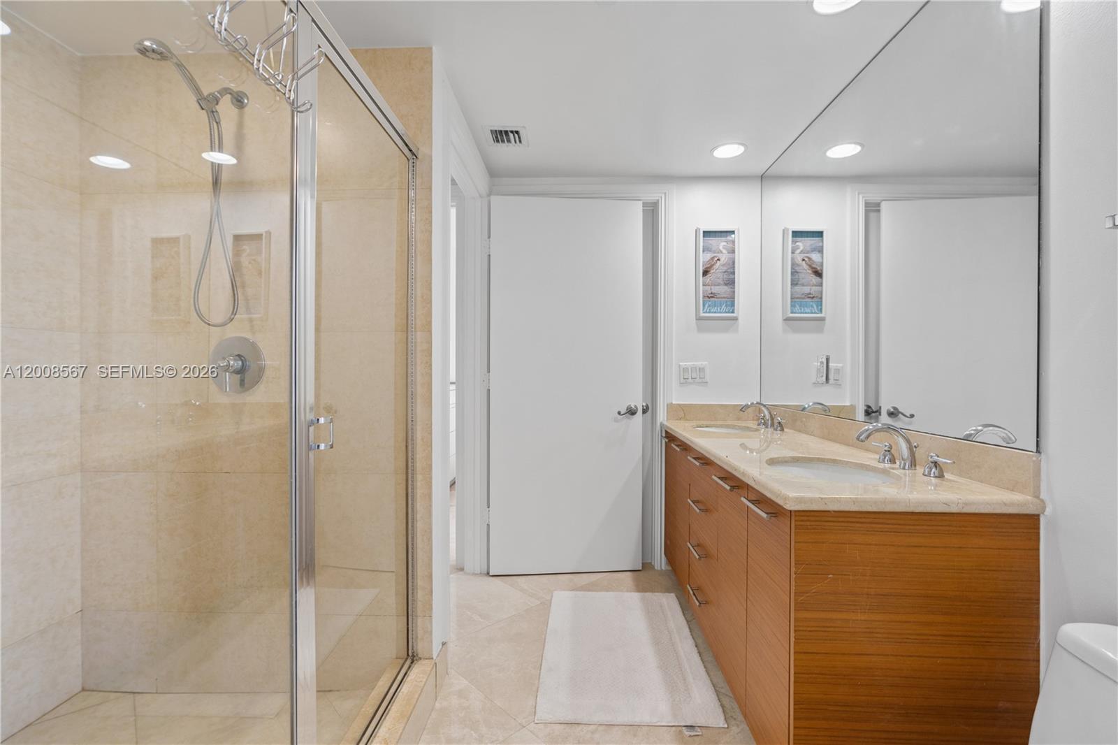 50 Biscayne Blvd #5402, Miami FL 33132