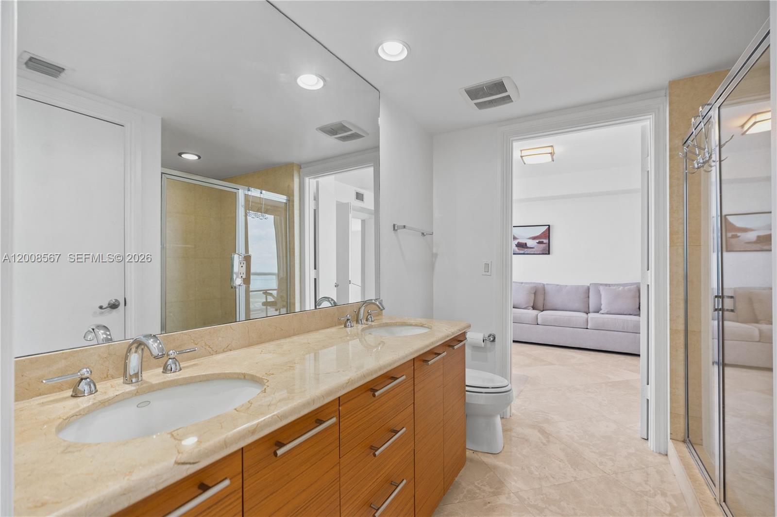 50 Biscayne Blvd #5402, Miami FL 33132