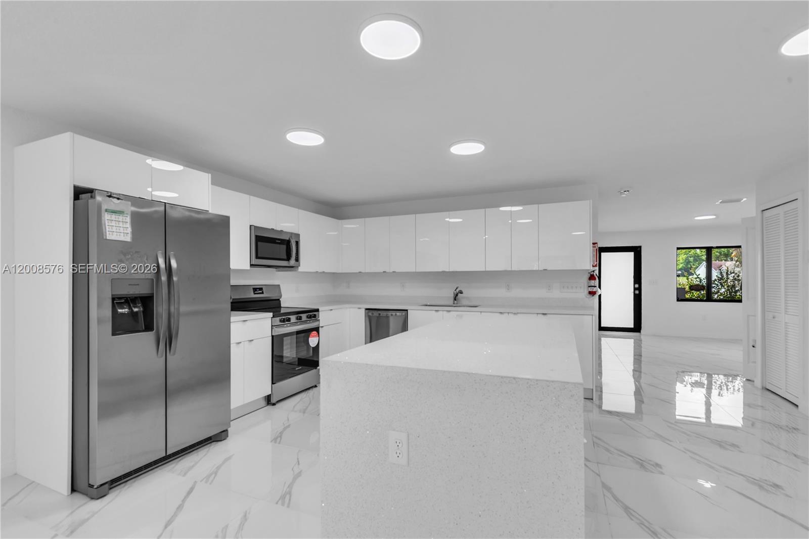 152 NW 18 St, Homestead FL 33030