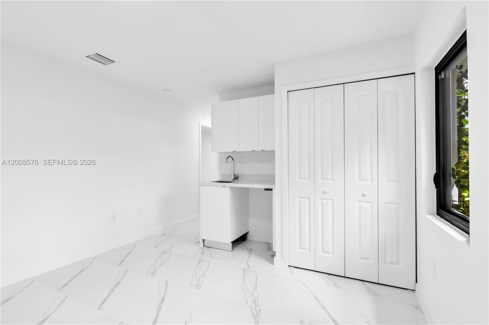 152 NW 18 St, Homestead FL 33030
