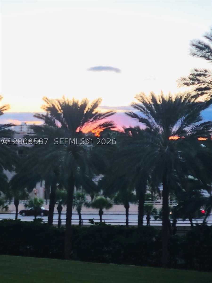 10275 Collins Ave #327, Bal Harbour FL 33154