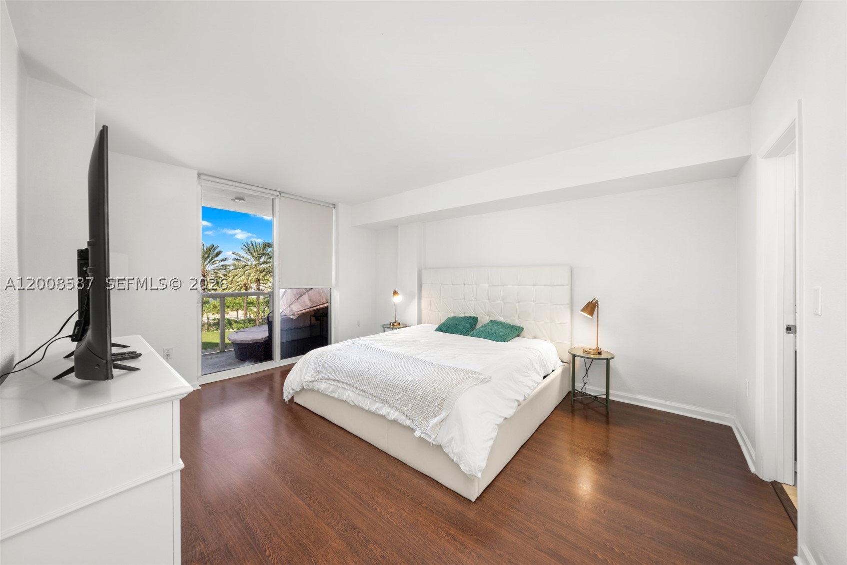 10275 Collins Ave #327, Bal Harbour FL 33154