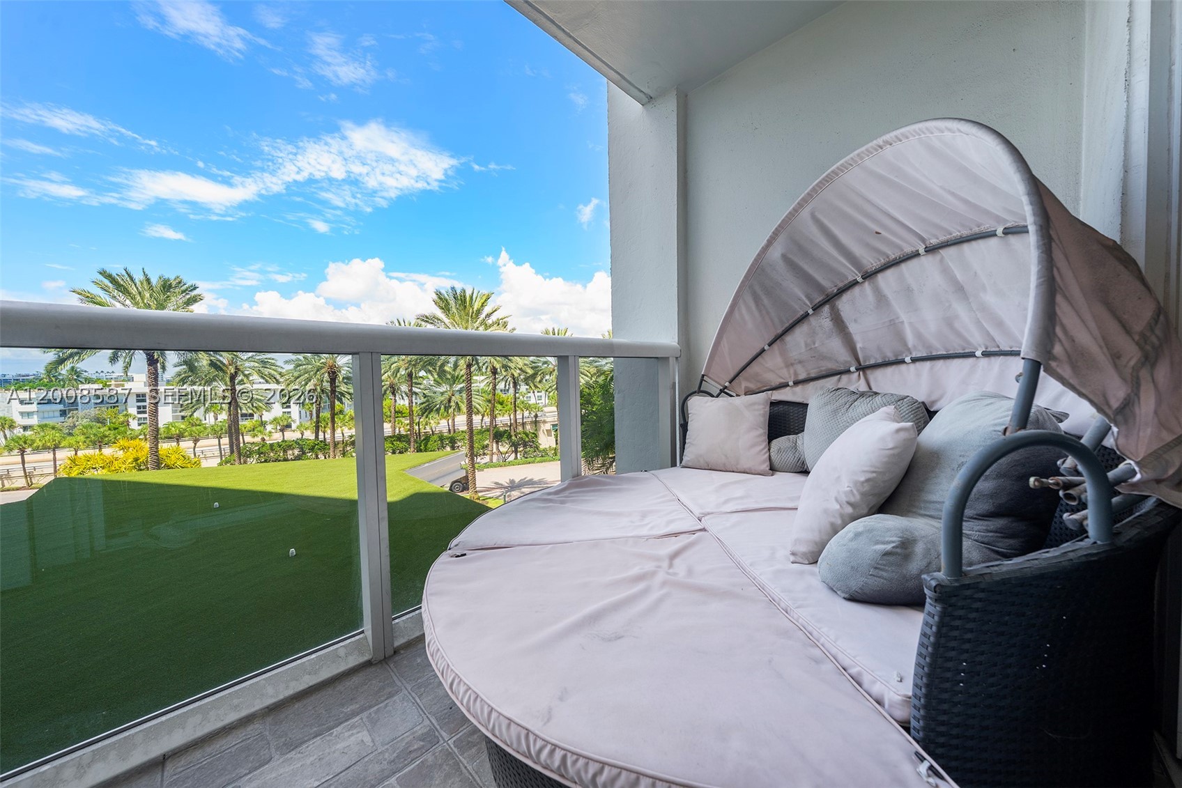 10275 Collins Ave #327, Bal Harbour FL 33154