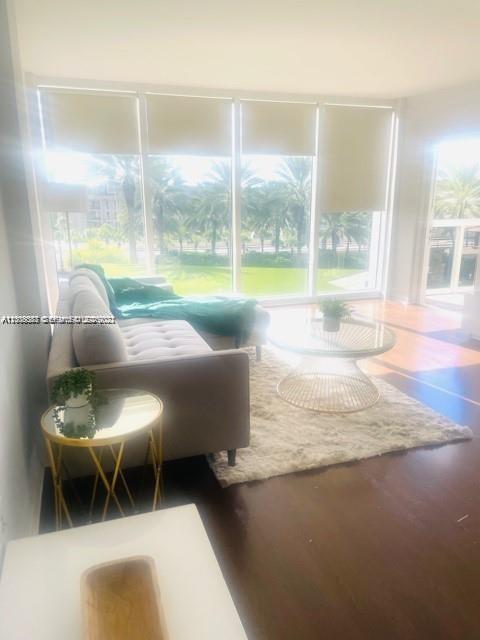 10275 Collins Ave #327, Bal Harbour FL 33154