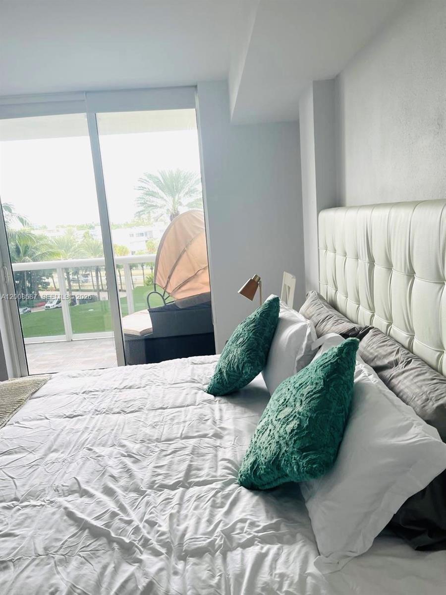 10275 Collins Ave #327, Bal Harbour FL 33154