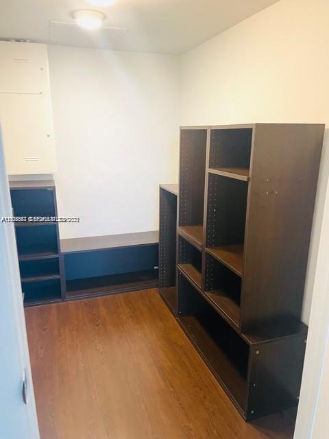 10275 Collins Ave #327, Bal Harbour FL 33154