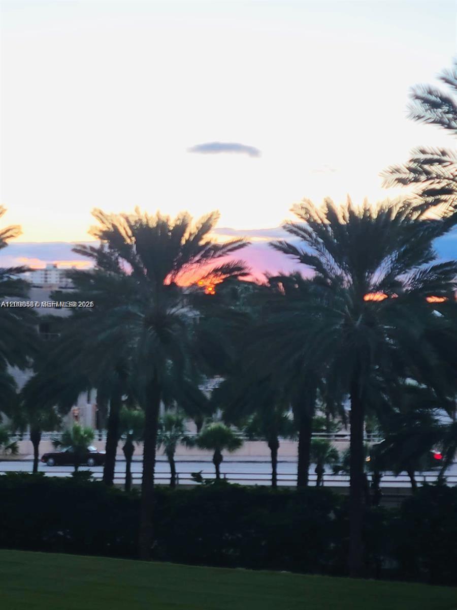 10275 Collins Ave #327, Bal Harbour FL 33154