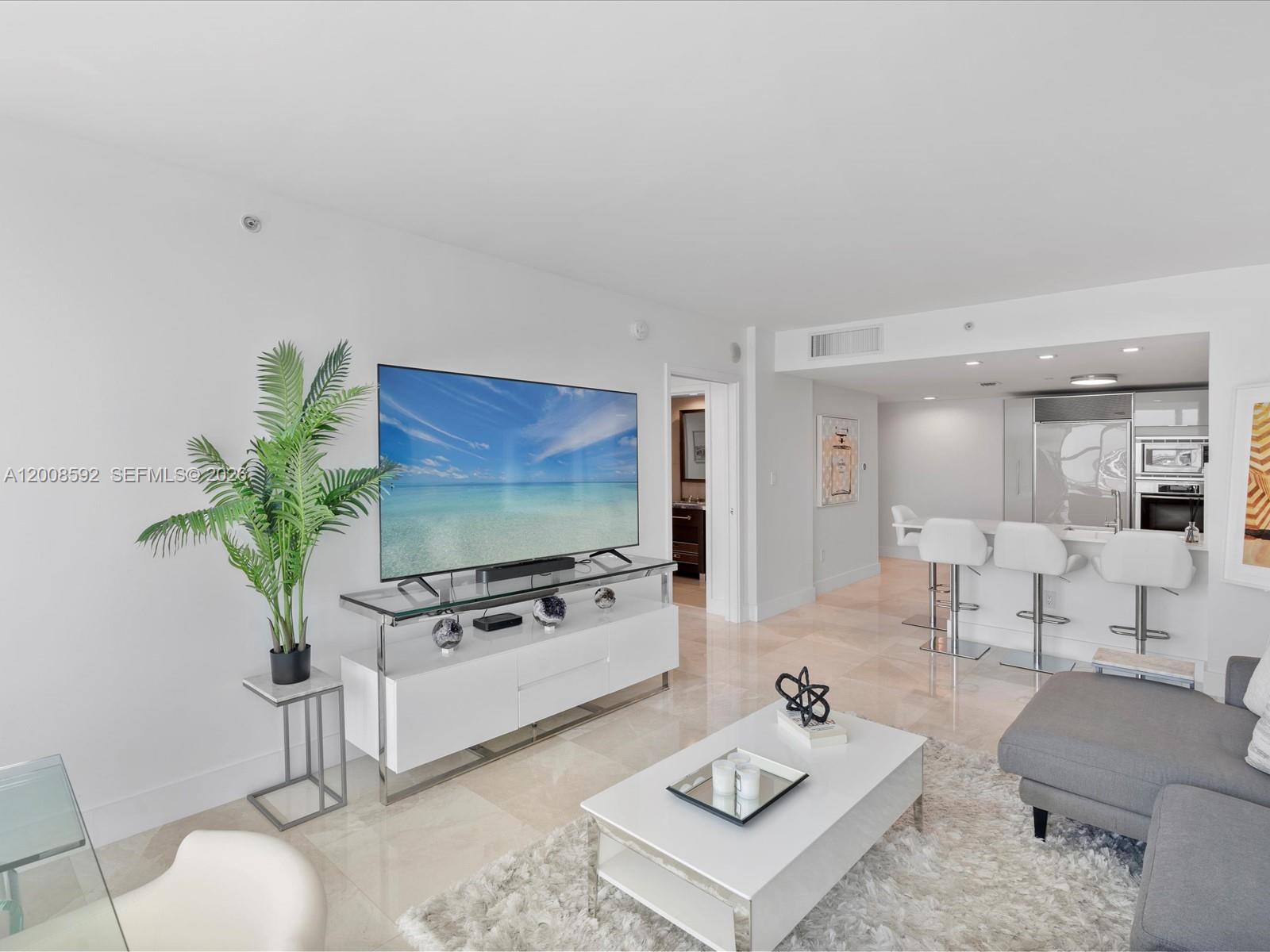 6801 Collins Ave #1402 Door 1412 L, Miami Beach FL 33141