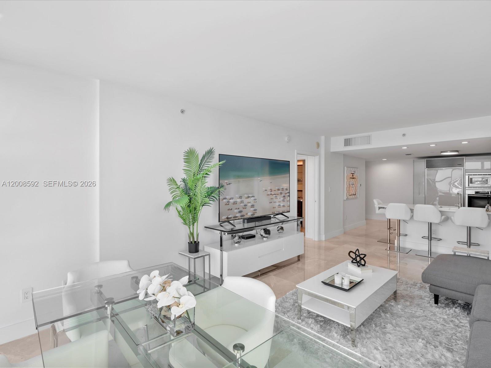 6801 Collins Ave #1402 Door 1412 L, Miami Beach FL 33141