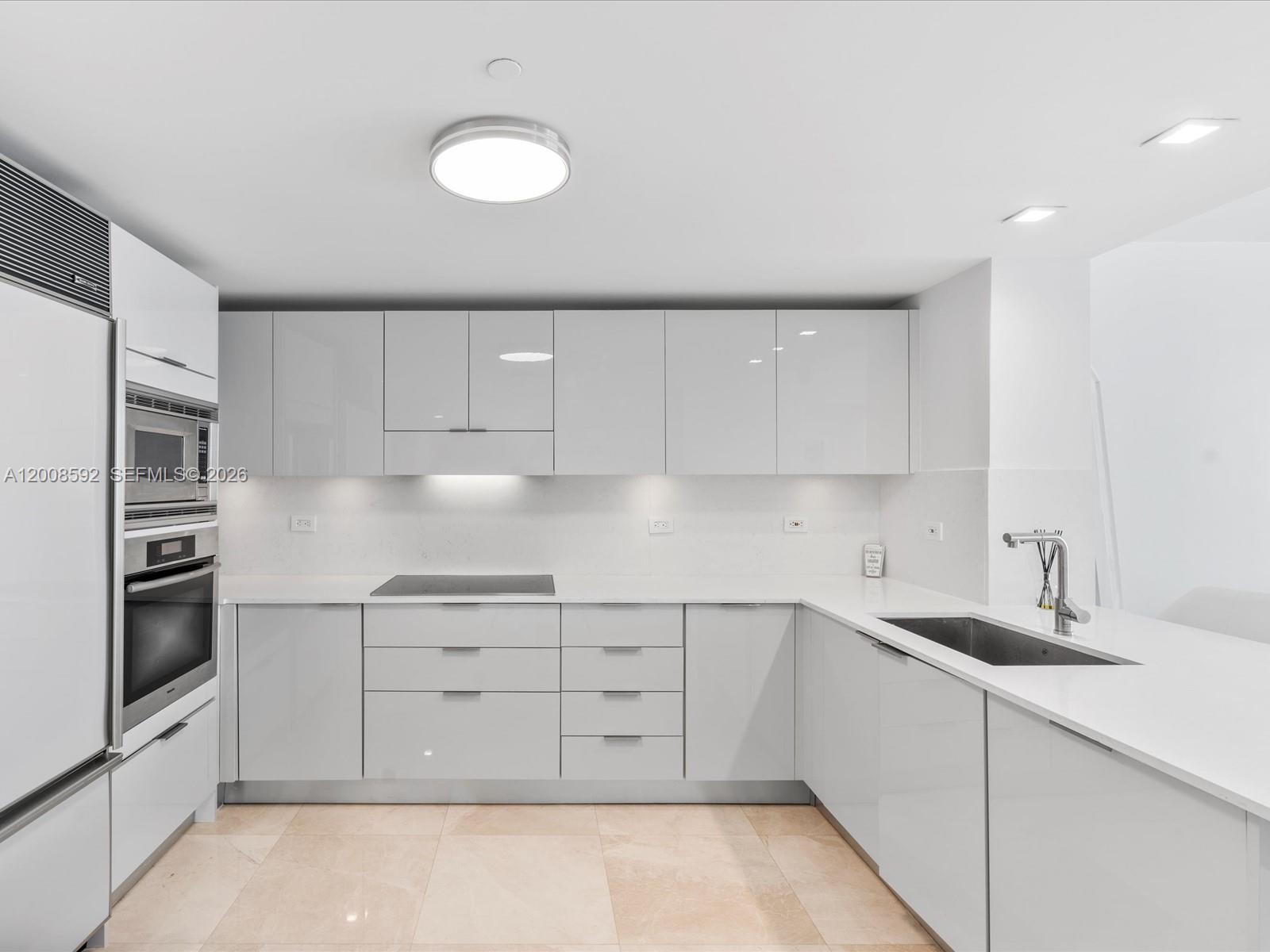 6801 Collins Ave #1402 Door 1412 L, Miami Beach FL 33141