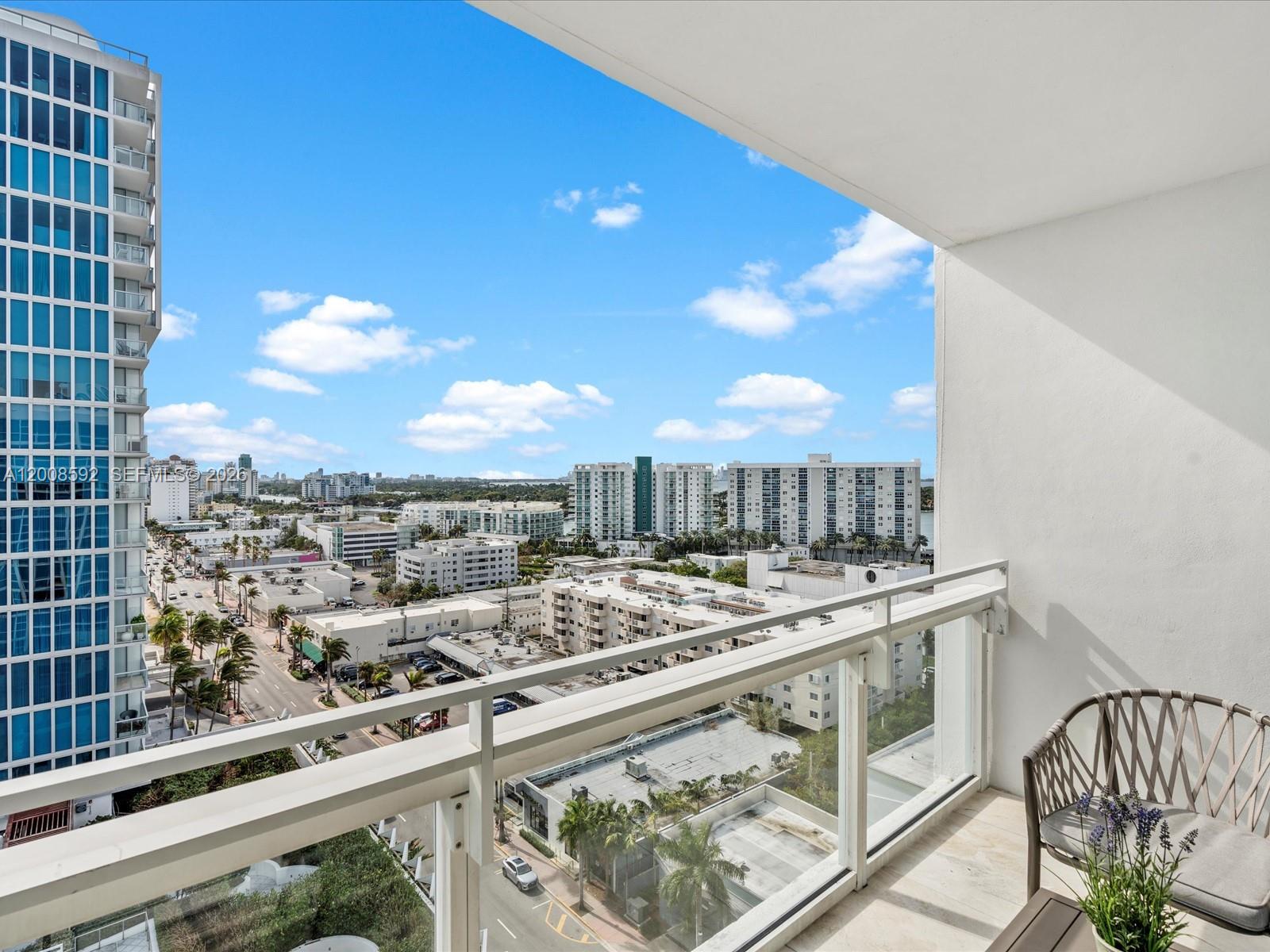 6801 Collins Ave #1402 Door 1412 L, Miami Beach FL 33141