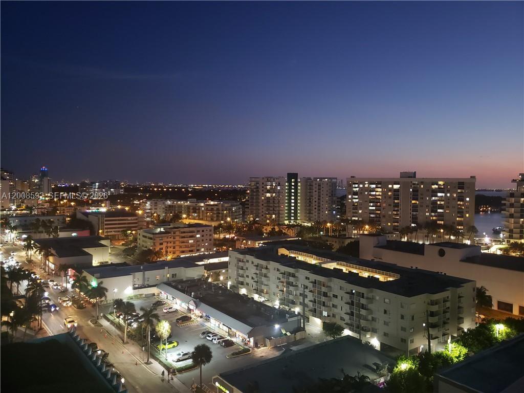 6801 Collins Ave #1402 Door 1412 L, Miami Beach FL 33141