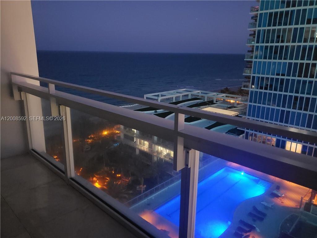 6801 Collins Ave #1402 Door 1412 L, Miami Beach FL 33141