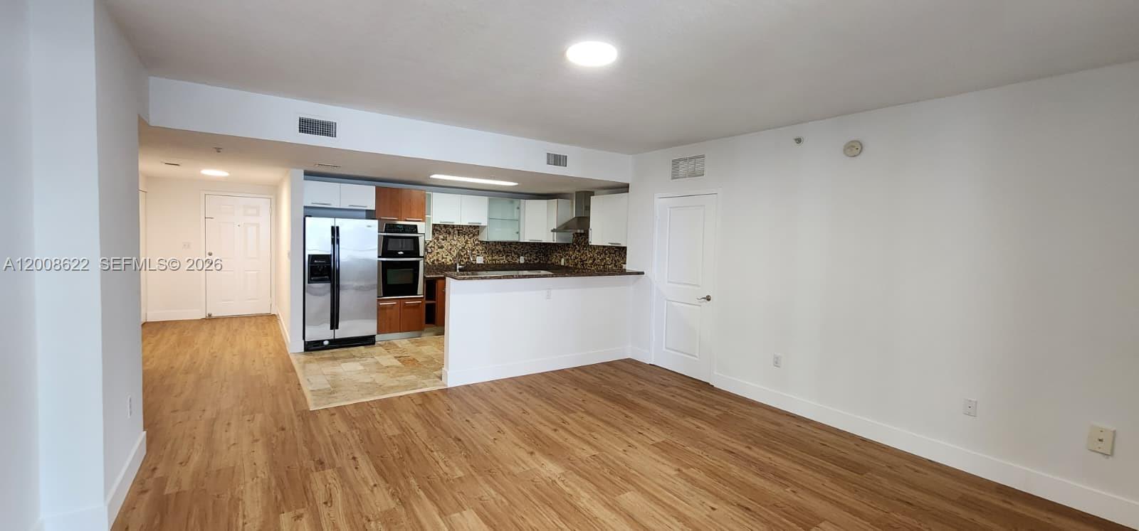 170 SE 14th St #1408, Miami FL 33131