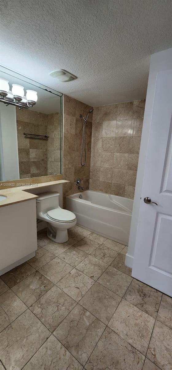 170 SE 14th St #1408, Miami FL 33131