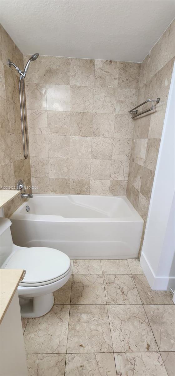 170 SE 14th St #1408, Miami FL 33131
