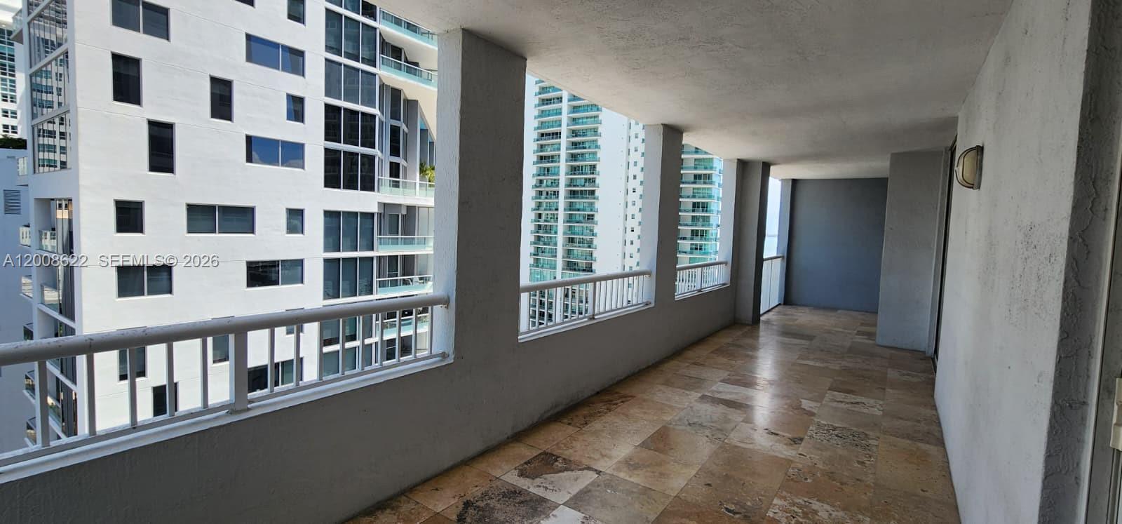 170 SE 14th St #1408, Miami FL 33131
