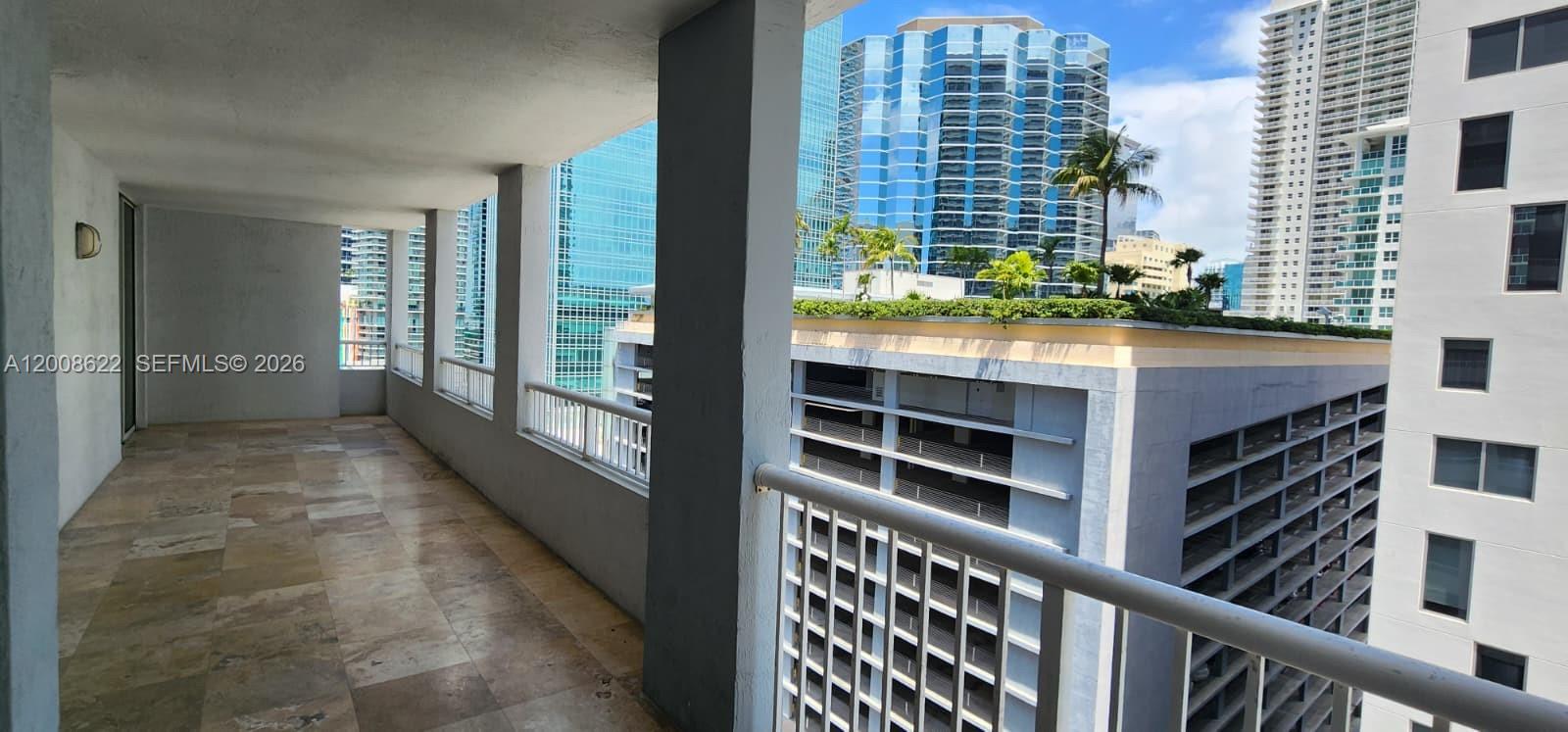 170 SE 14th St #1408, Miami FL 33131