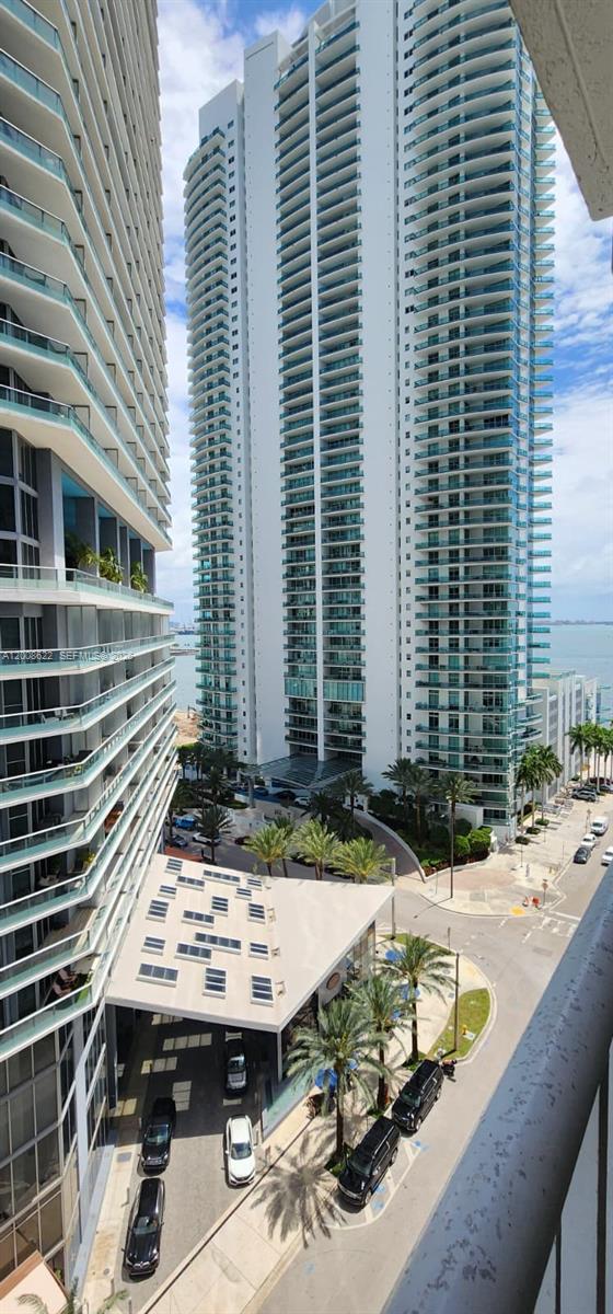 170 SE 14th St #1408, Miami FL 33131