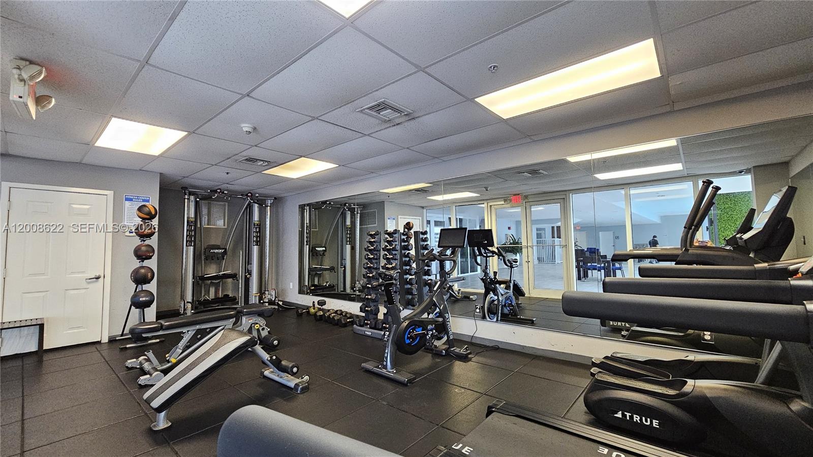 170 SE 14th St #1408, Miami FL 33131