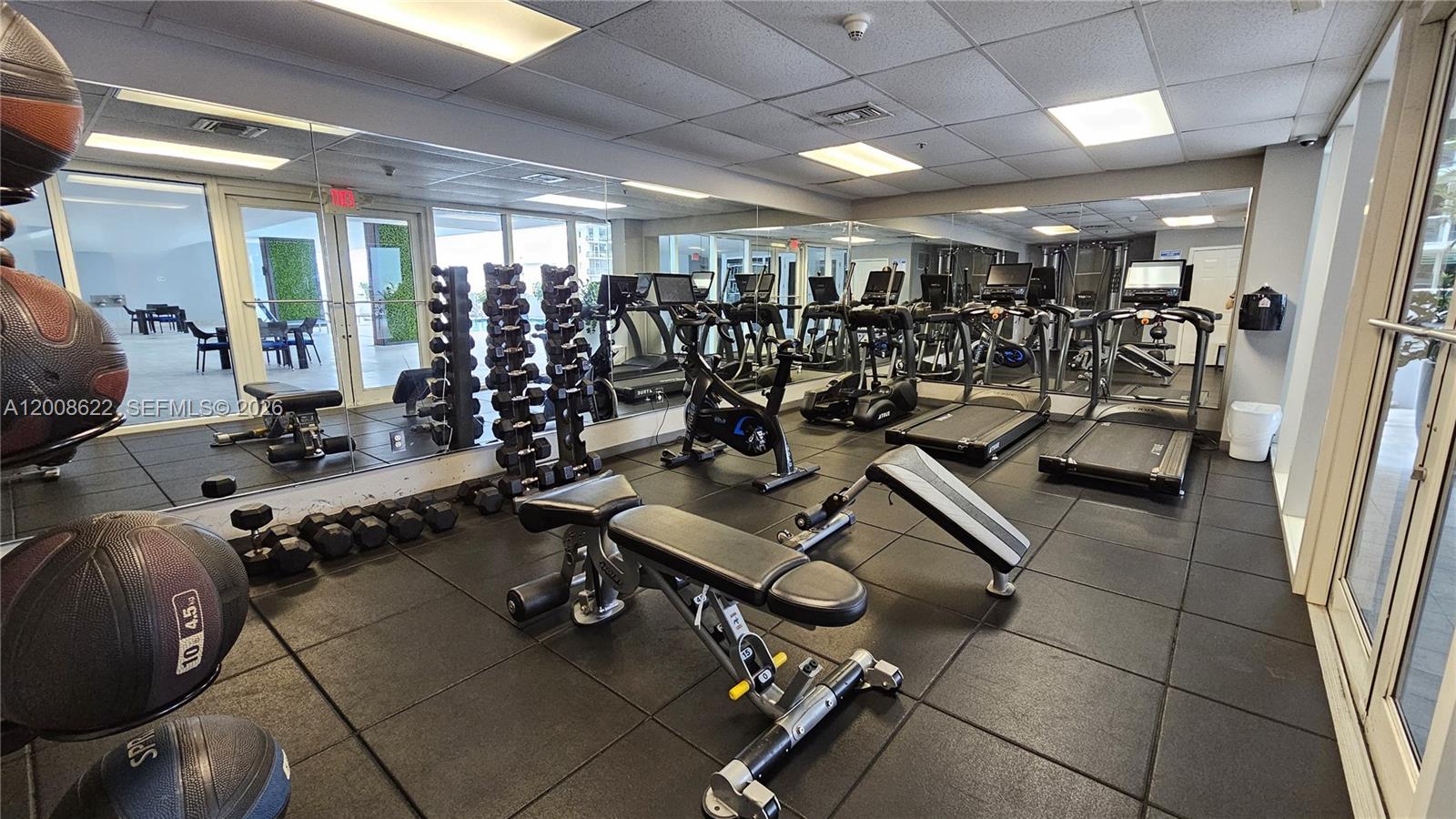 170 SE 14th St #1408, Miami FL 33131