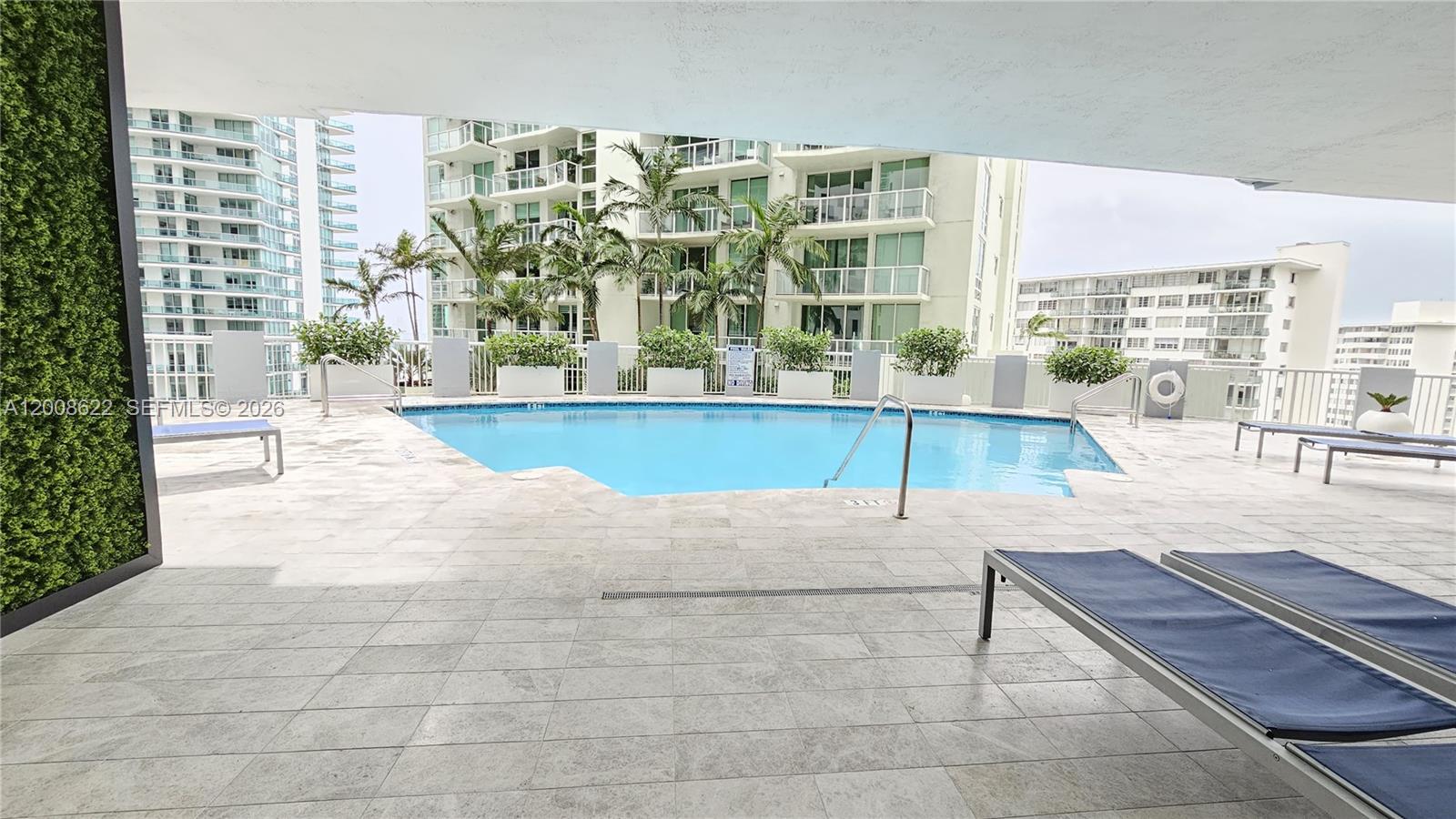 170 SE 14th St #1408, Miami FL 33131