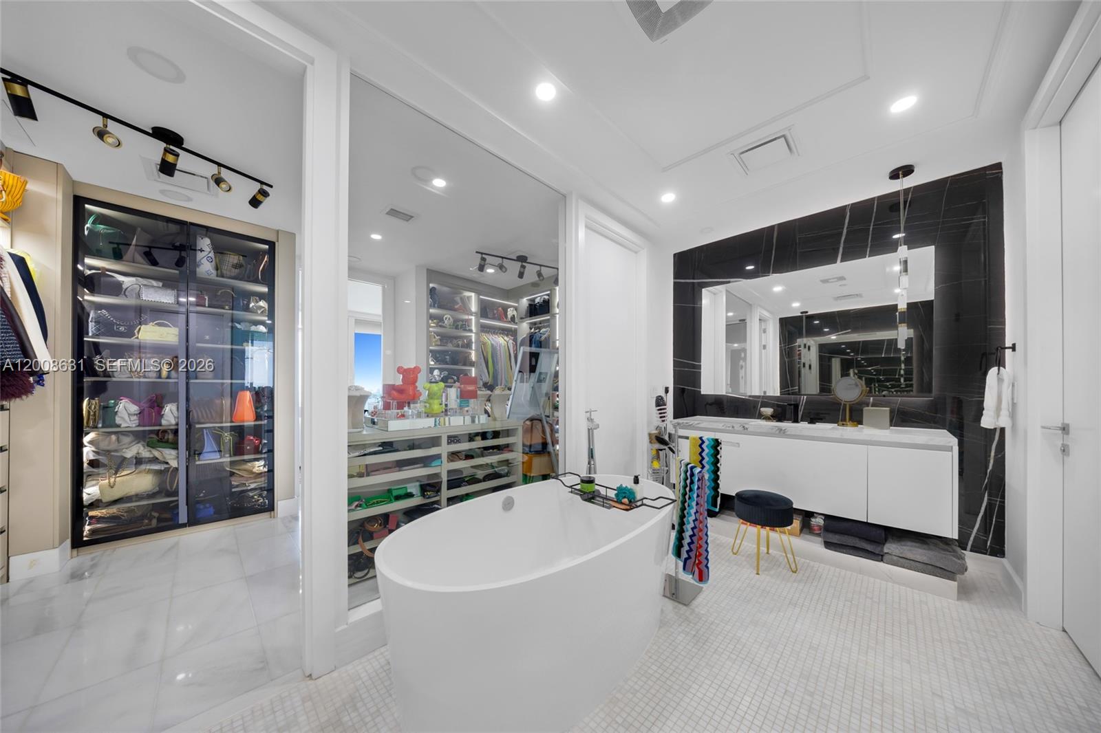 700 NE 26th Ter #2202, Miami FL 33137