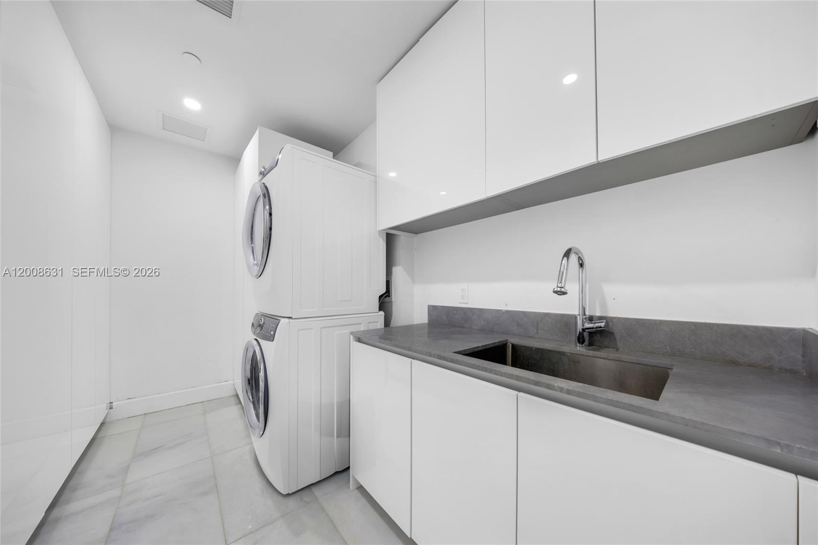 700 NE 26th Ter #2202, Miami FL 33137