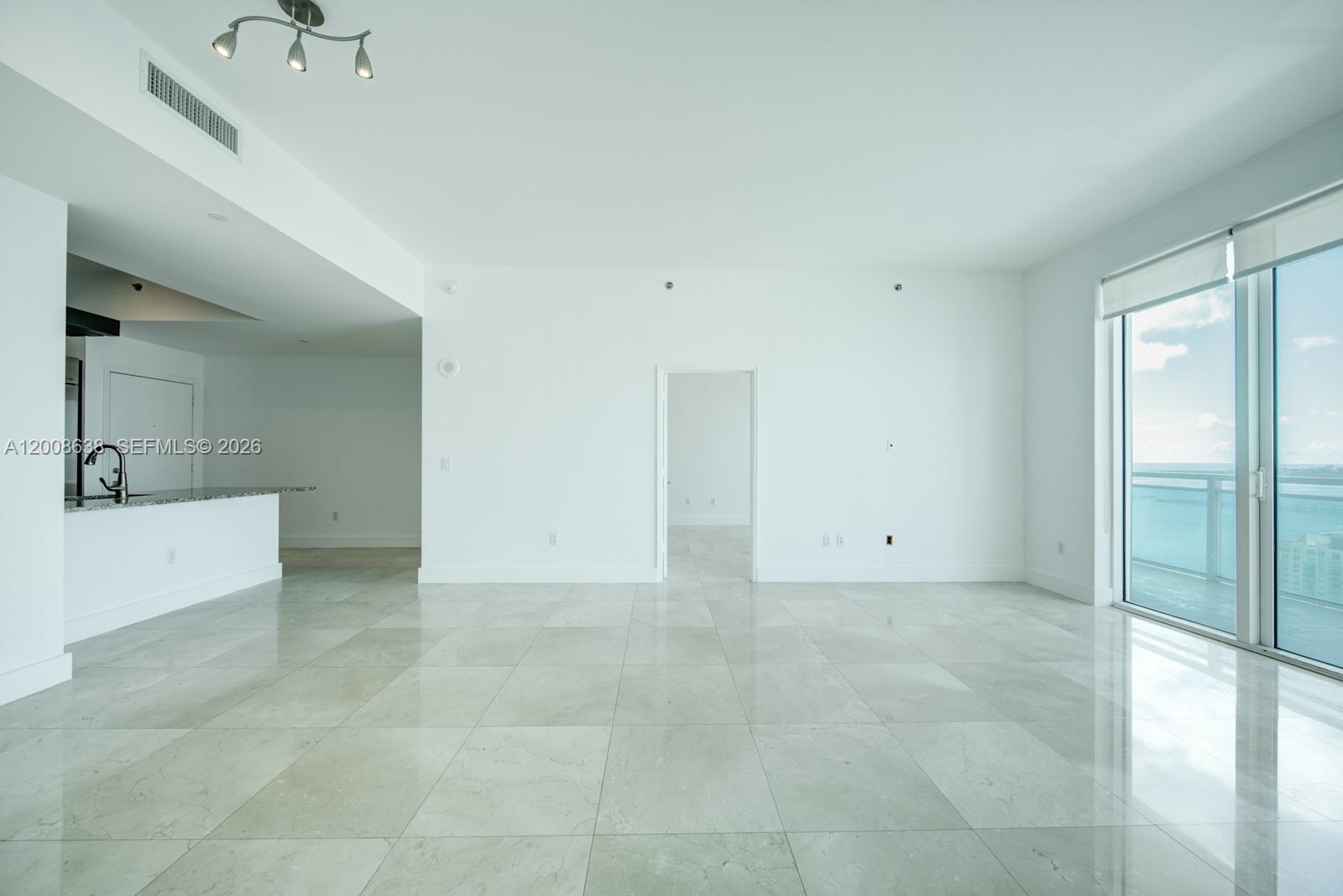 950 Brickell Bay Dr #4805, Miami FL 33131